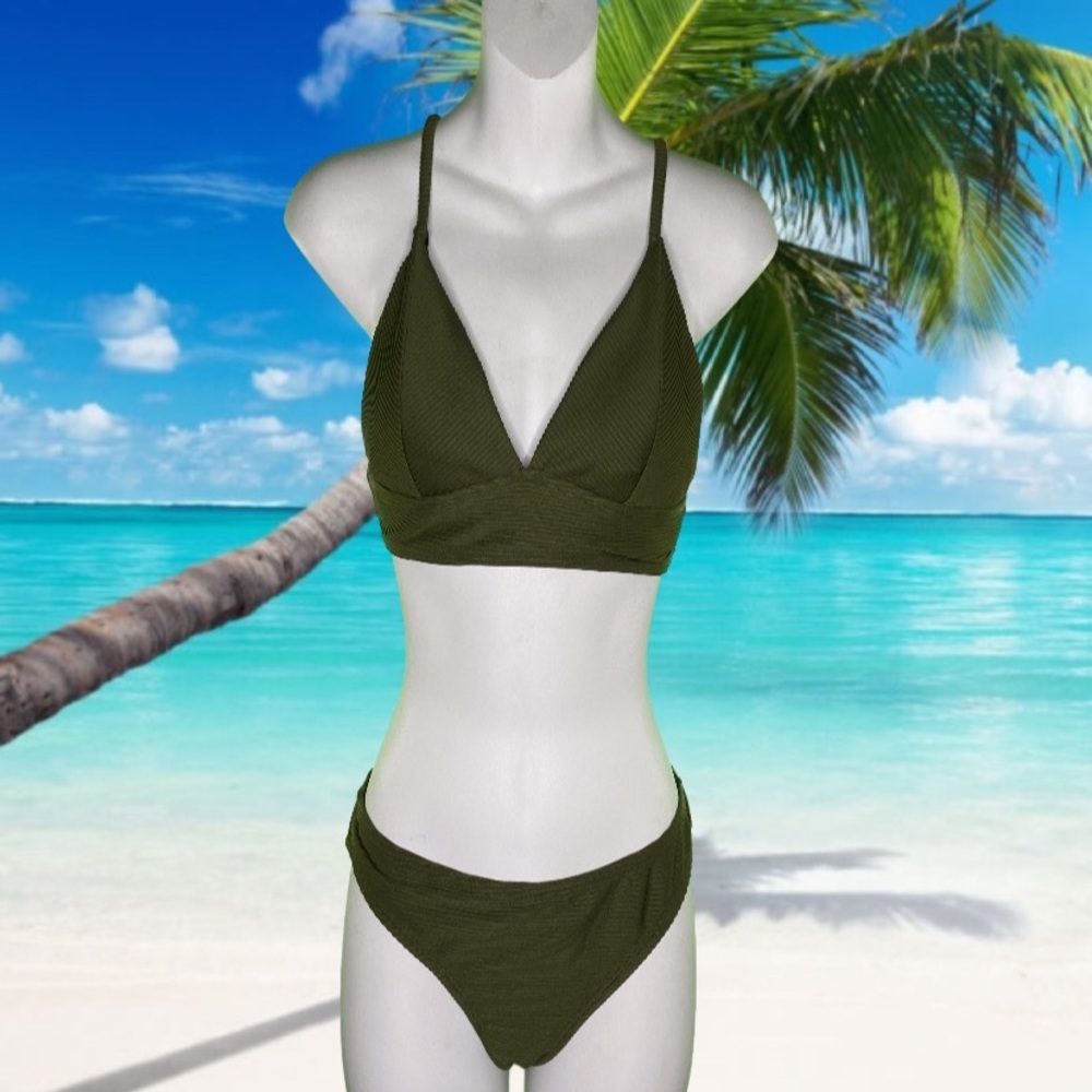 Cupshe small green bikini.